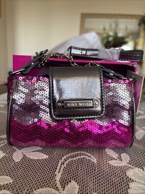 NIB Nine West Pink and Silver Sequin Phone Clutch with Logo Plate. Original box